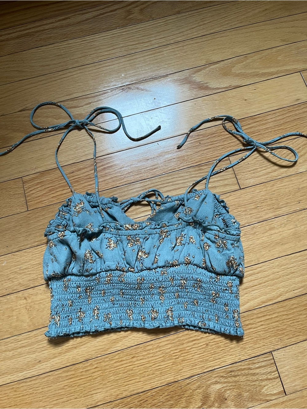 Blue Floral Smocked Tie-Strap Crop Top - Picture 4 of 7